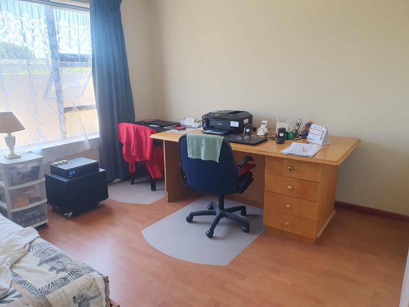 4 Bedroom Property for Sale in Franskraal Western Cape